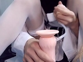 伪娘的跳蛋高潮，和口交示范 japanese mature gay porn