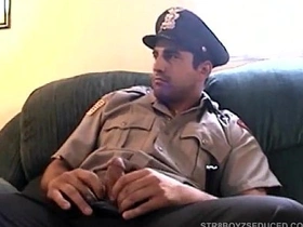 Vinnie Gives Straight Cop Zack A Blowjob young chinese male gay porn